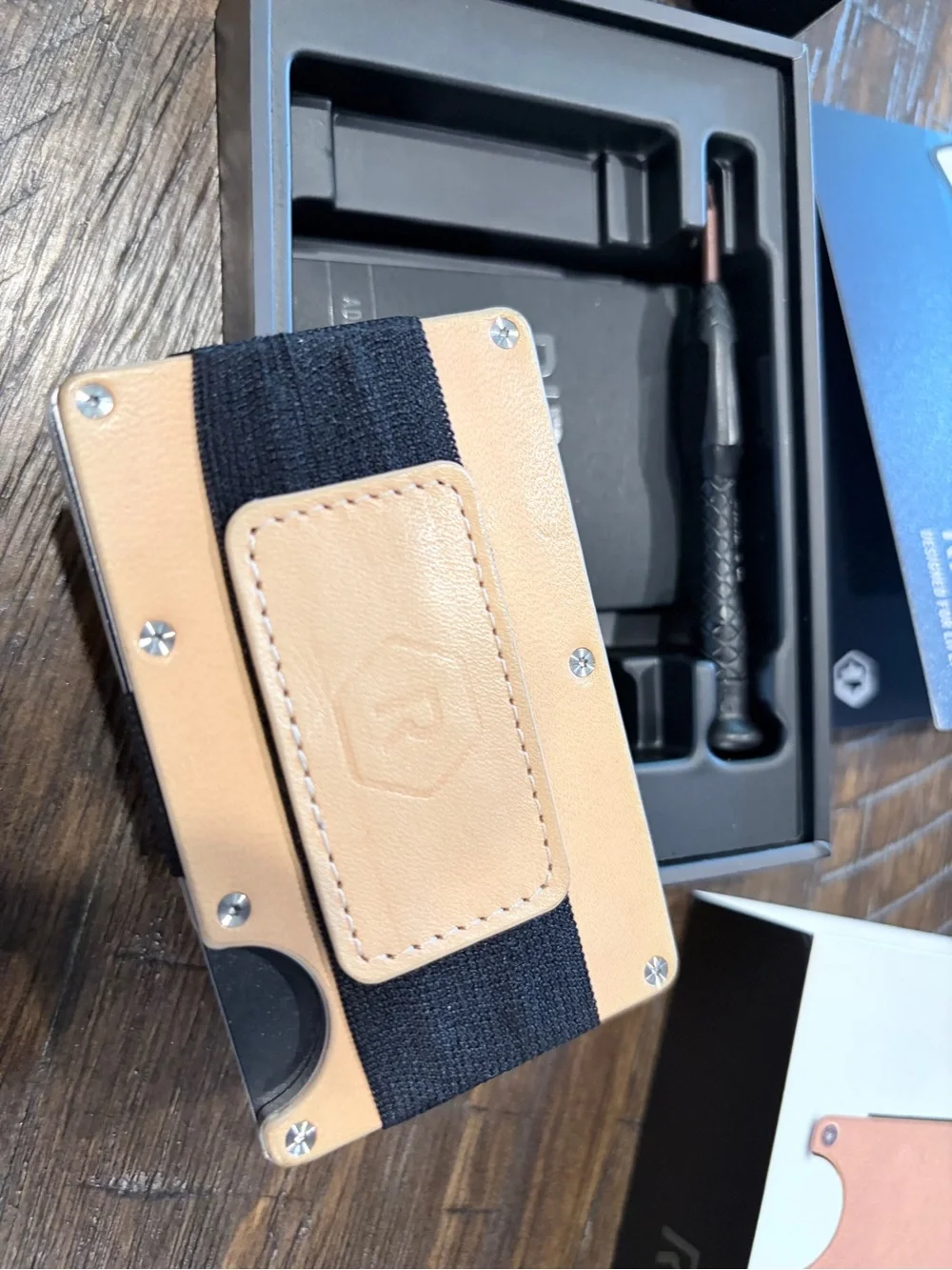 Ridge Tan Leather Money Clip Cardholder with Metal Frame